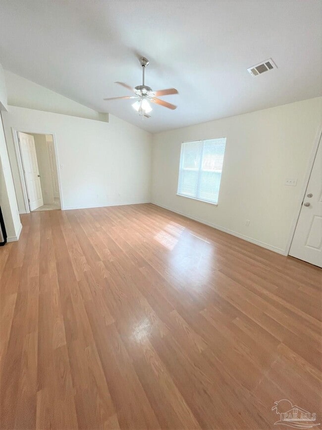 Photo - 1786 Kell Rd