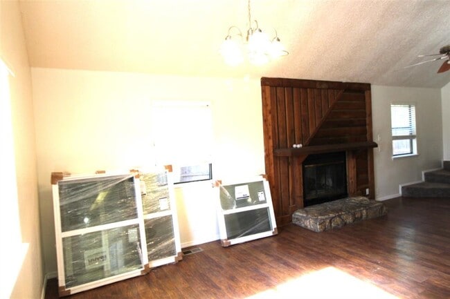 Photo - 1901 Tiffany Dr