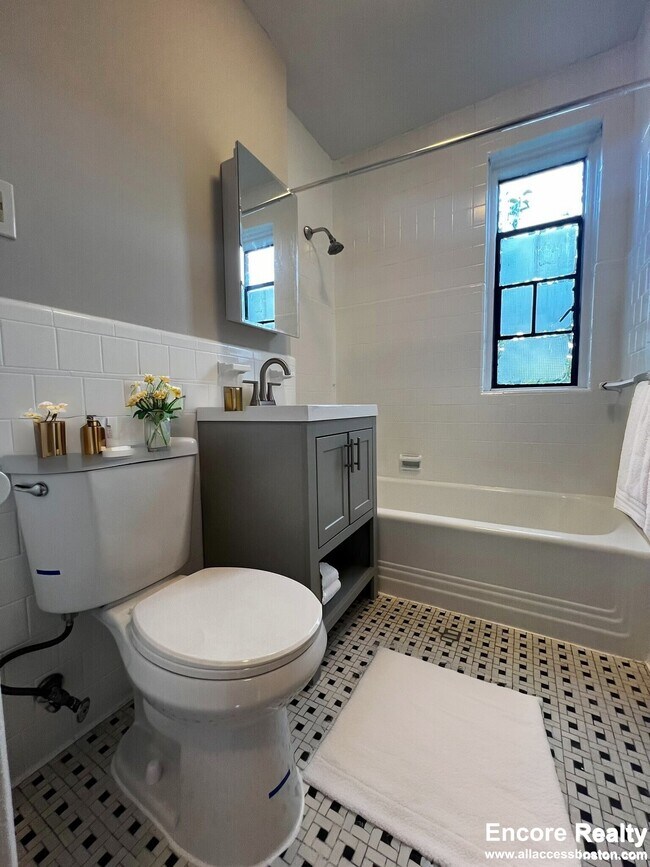 Photo - 111 Longwood Ave