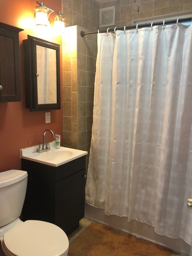 Photo - No Brokers Fee, In-Unit Washer and Dryer, Pets- Friendly Unit, Porch, Greal Location!