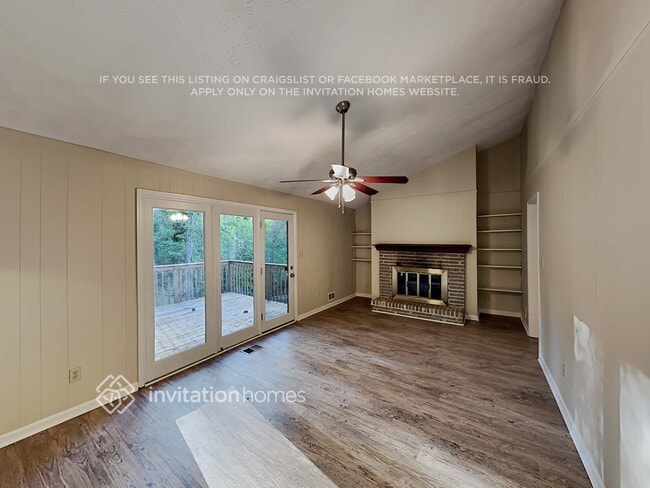 3541 Ridge View Ct NE