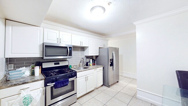Building Photo - 712 Shawmut Ave Unit 1 (1R)
