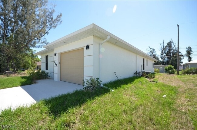 Photo - 2188 Barker Blvd
