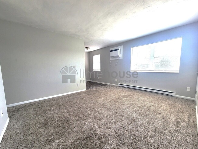 Photo - 4314 Dunning Rd Unit 4