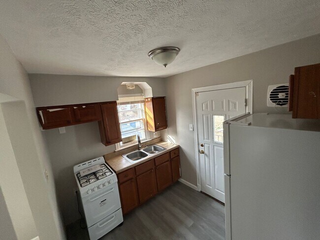 Photo - Comfort & Convenience on Cloverdale