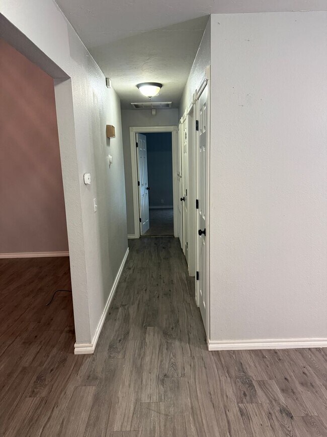 Photo - Charming Corner-Lot Duplex in the Heart of Yukon – Available Now!