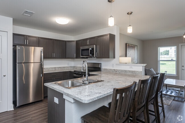 1BR, 1BA - One Bedroom - 735 SF
