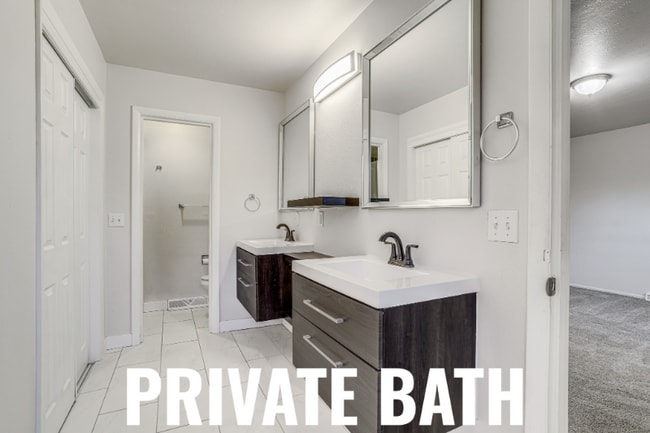 Photo - 2860 S Golden Way