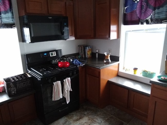Photo - 301 W Ells Ave