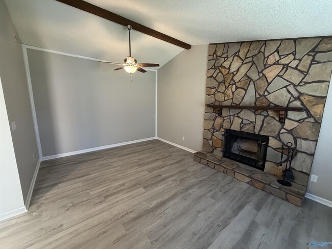 1004 Brighton Cir SE