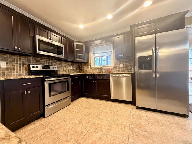 Photo - 1160 Greens Rd