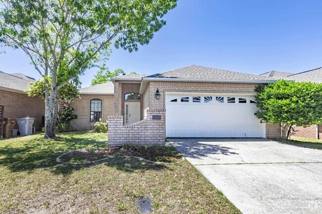 Building Photo - 1165 Longwood Dr Rental
