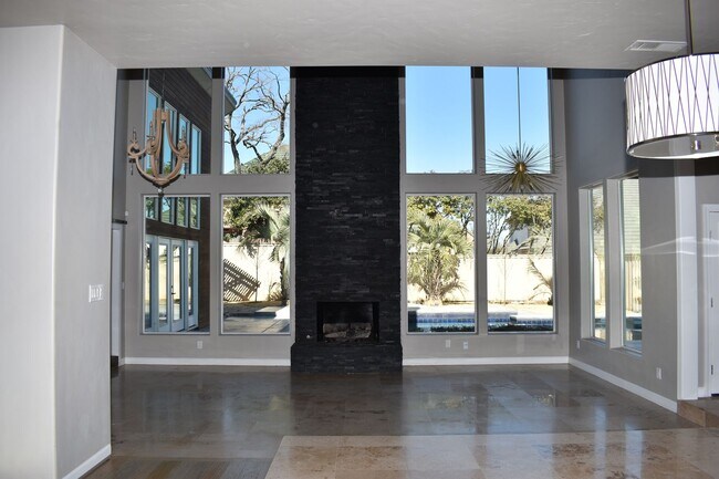2307 Autumn Oaks Trail
