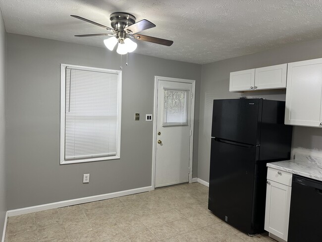 Photo - 3309 Kenesaw Dr