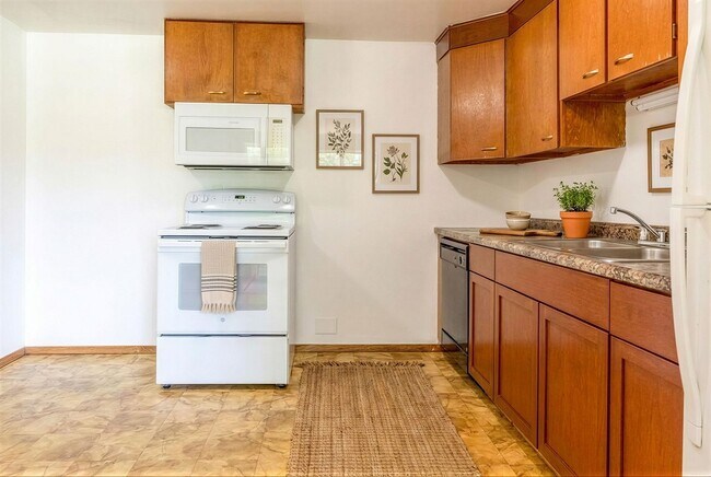 Marina Park Apartments
