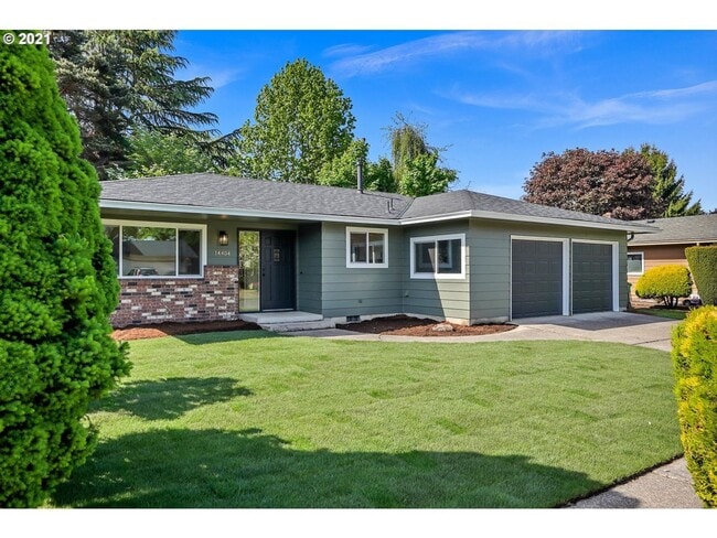 Photo - Beautiful 3-bdr/2-bath ranch in Argay Terrace—2 living areas, 2-car garage, & large, fenced yard!