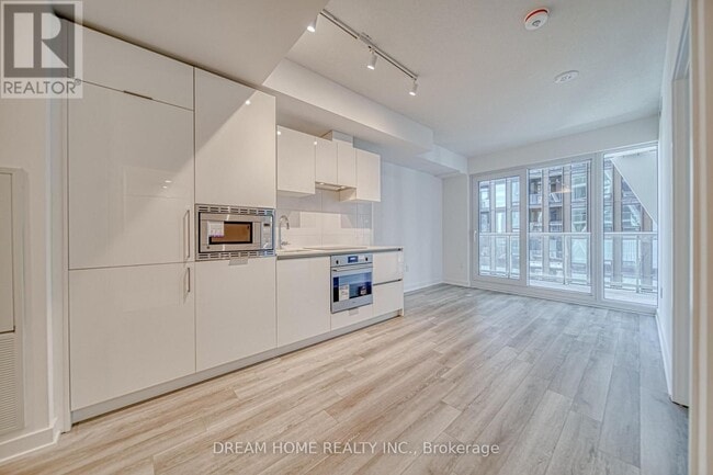 Photo - 230 Simcoe St Unit 1921