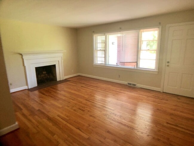 Photo - 3 BR close to Linley Park and Arboretum