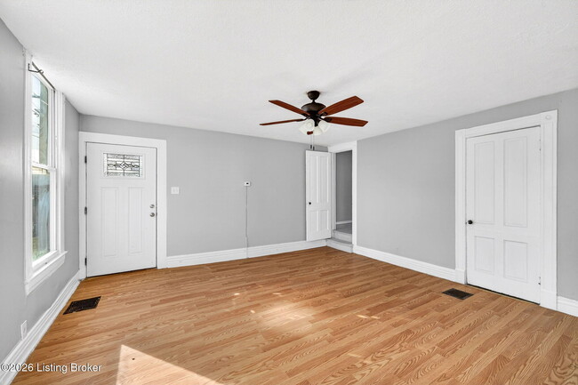 Photo - 1039 Mulberry St