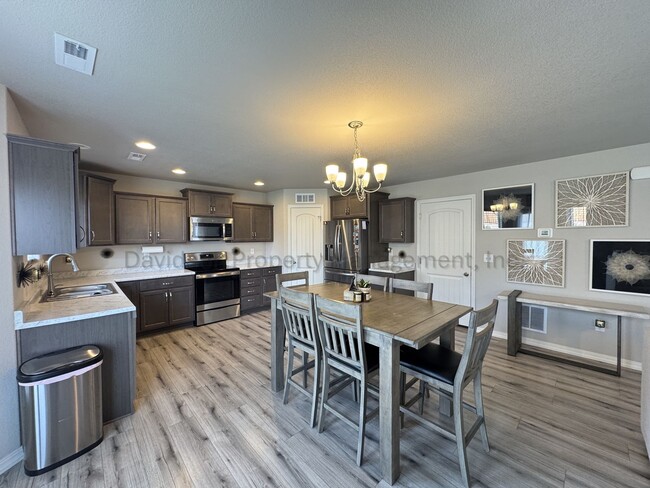 Photo - Stunning 3 Bedroom House in Falcon