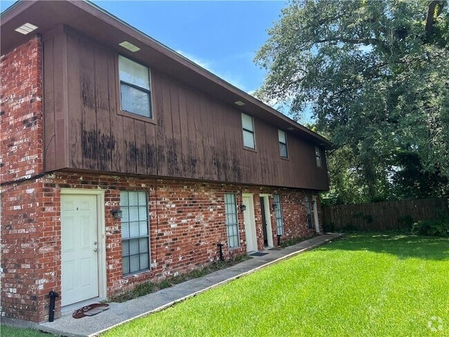 Building Photo - 820 Early St Unit 11 Rental