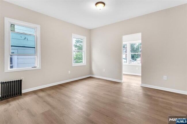 Photo - 247 Duane St Unit 1