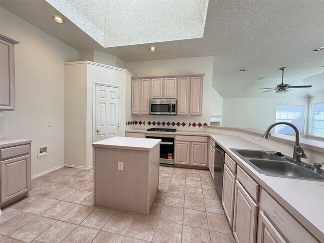 7213 Randall Way