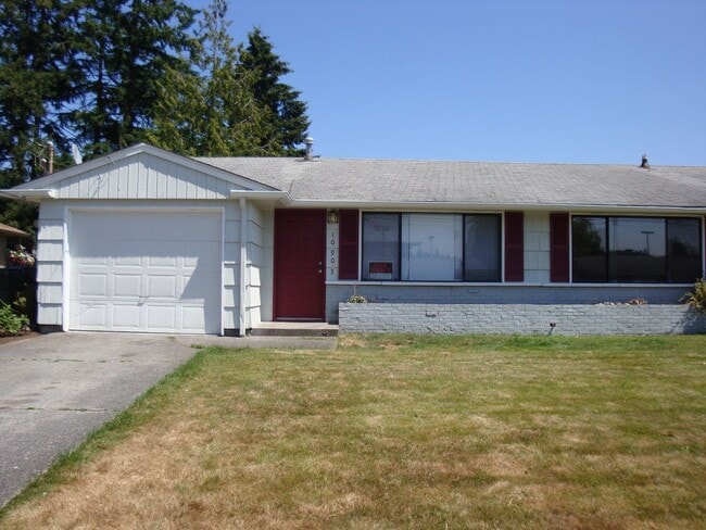 Building Photo - Sauer Briar Rd Unit 10903