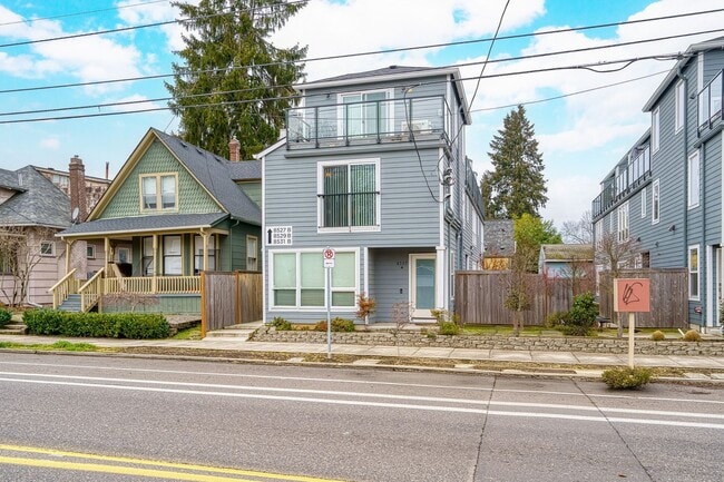 Photo - 8537-8537 N Saint Louis Ave Unit 8531-B