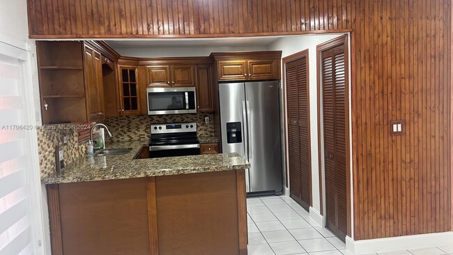 Photo - 2101 SW 105th Ct Condo Unit 0