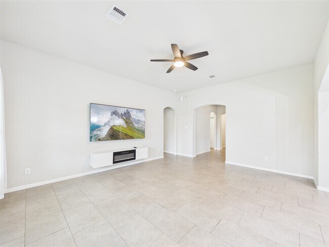 Photo - 721 Rim Water Dr