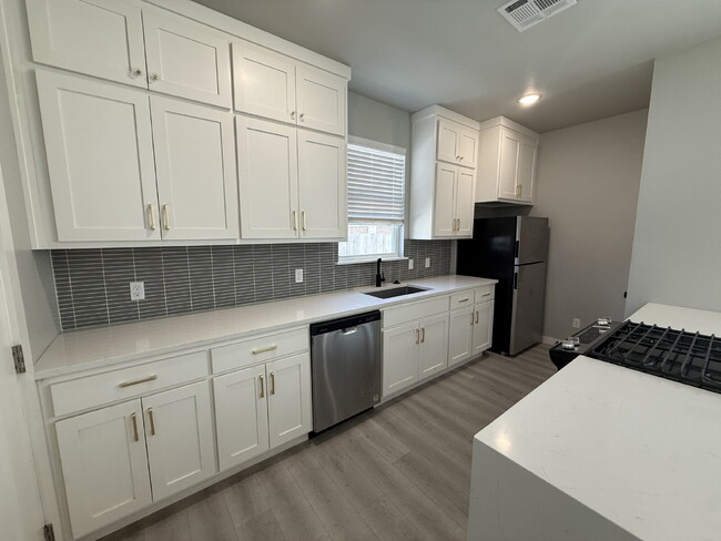 Photo - 2 Bedroom Townhouse in OKC Unit #D