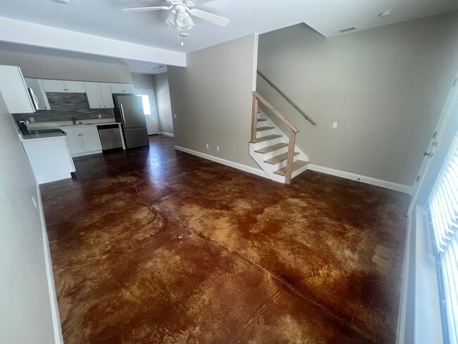 Photo - 309 Broad St