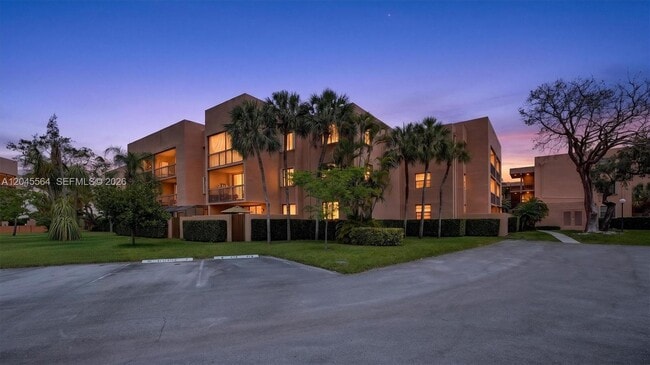 Photo - 10975 SW 107th St Unit 202