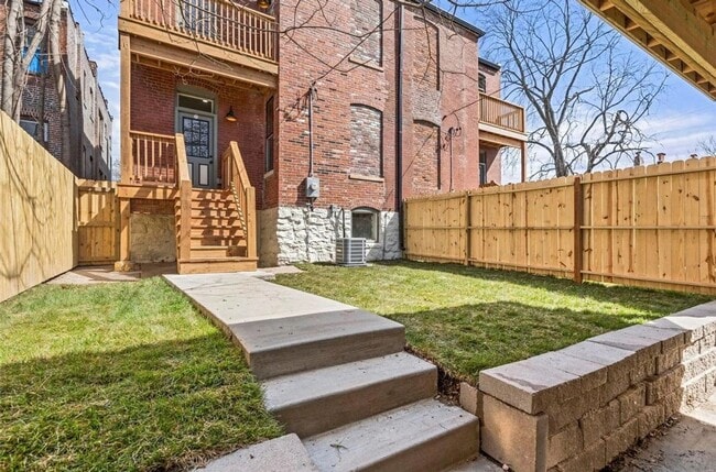 Building Photo - 3443 Michigan Ave Rental