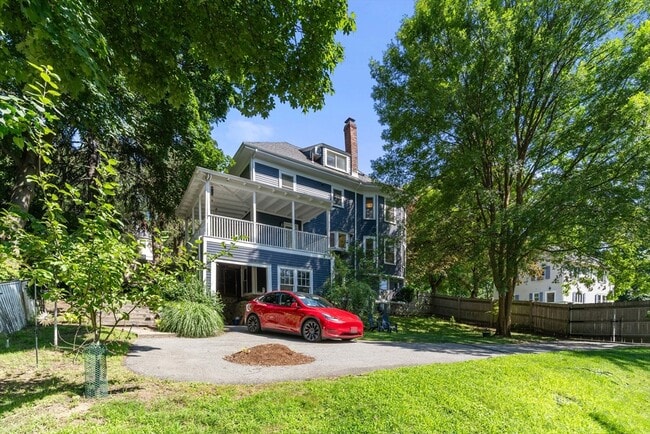 Photo - 161 Highland Ave