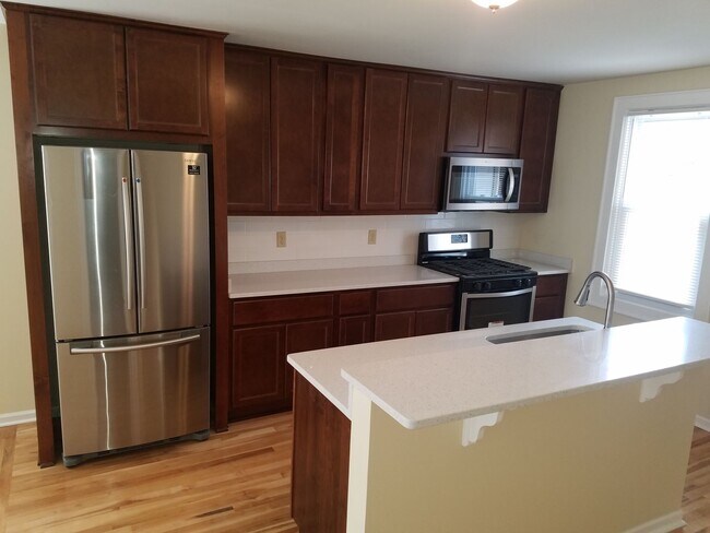 Photo - 2537-39 N. Weil St. Unit Upper