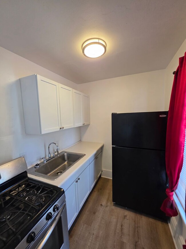 Photo - 211 Parsells Ave Unit 211 Parsells Ave Up