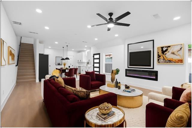 Photo - 1407 Barry Ave