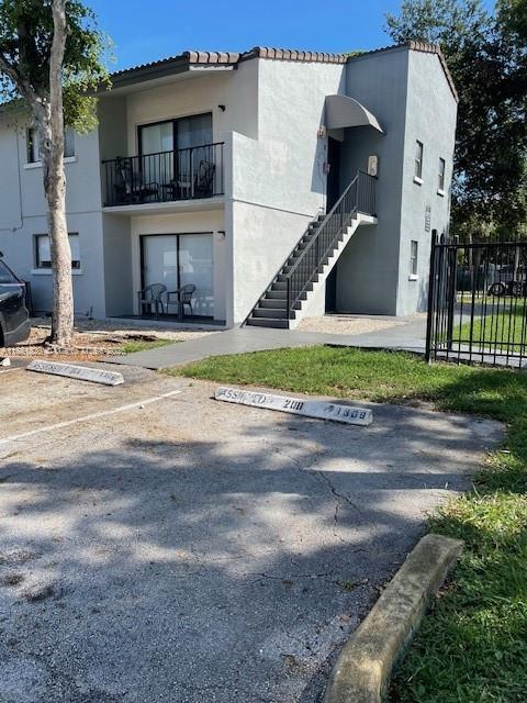 Building Photo - 6975 NW 179th St Unit 208 Rental