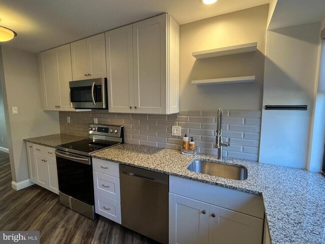 Photo - 42 Landmark Dr