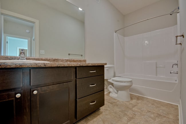 Guest Bathroom - 1,179 Sq. Ft. - The Bridges in Research Park
