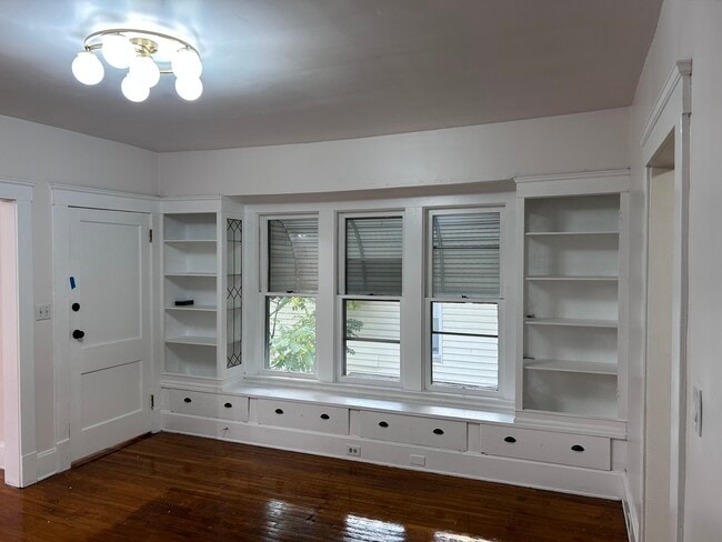 Photo - 10806 Bernard Ave Apartments Unit Upper