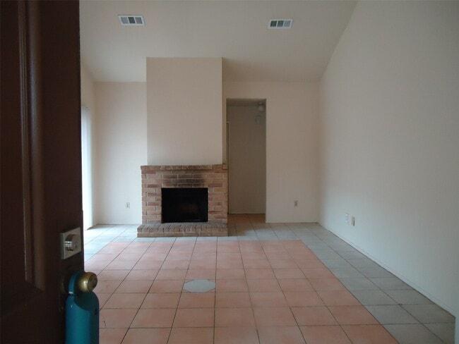 Photo - 7610 Lemma Dr