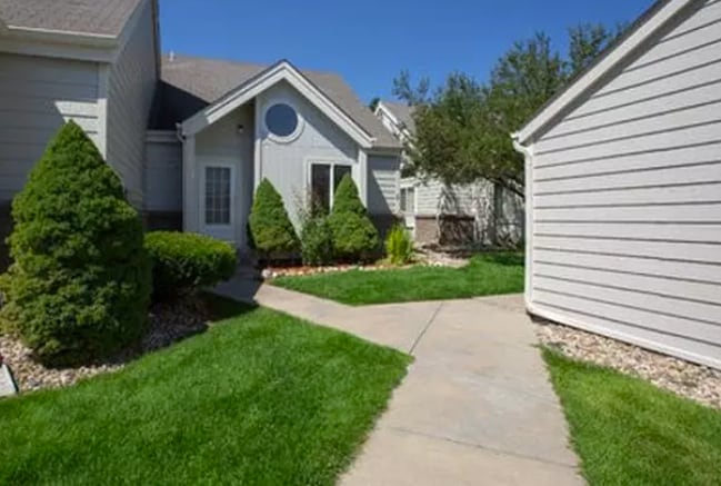 Few from the front only 1 shared wall with next door townhouse! - 2929 Ross Dr S74