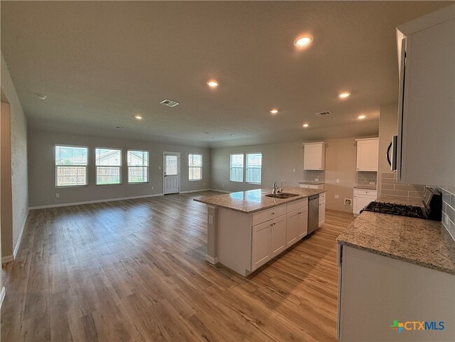 554 Blue Stem Rd