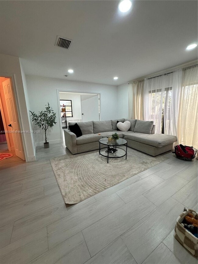 Building Photo - 8660 SW 149th Ave Unit 211 Rental