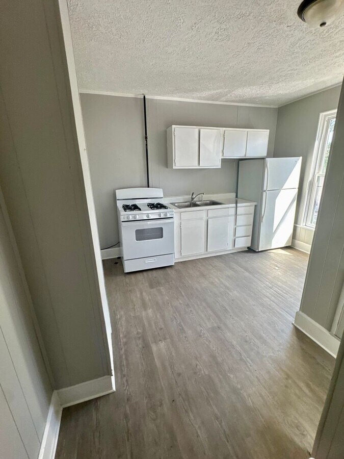 Photo - 805 Brown St Unit 805-4