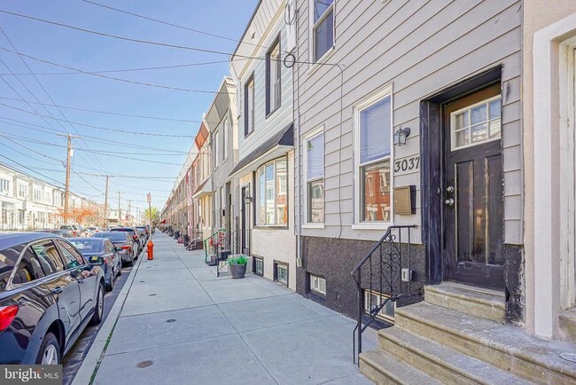 Building Photo - 3037 Tulip St