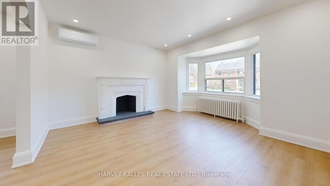 Photo - 1216 Avenue Rd Unit 1